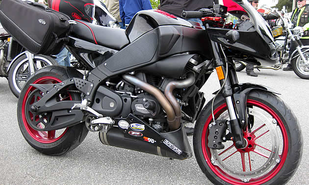 A crotch rocket style motorcycle. 