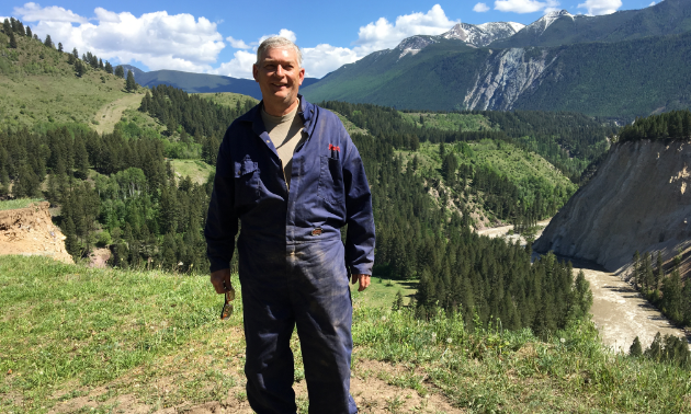 Peter Reed poses in the mountains of the Crowsnest Pass