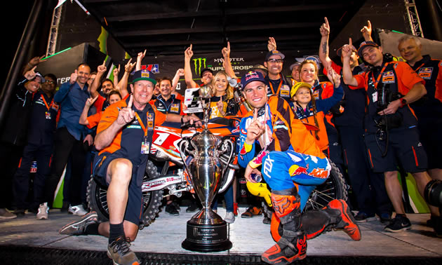 Ryan Dungey and his team. 