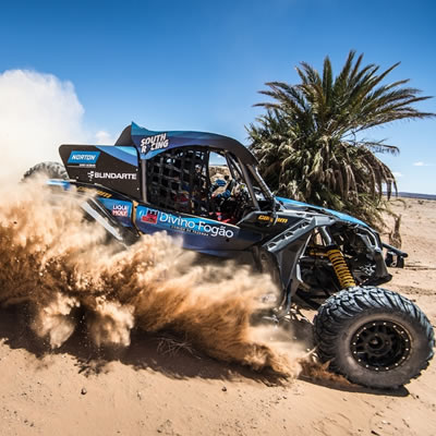 South Racing/Can-Am driver Bruno Varela and co-pilot Gustavo Gugelmin won the 2018
Afriquia Merzouga Rally (Dakar series) in Northern Africa in their innovative Can-Am Maverick X3 X rs Turbo R side-by-side vehicle. 